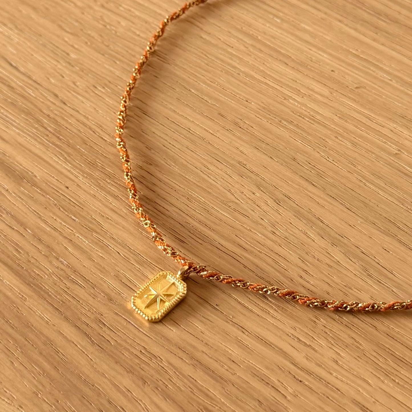 Collier torsadée, chaîne et cordon ✨