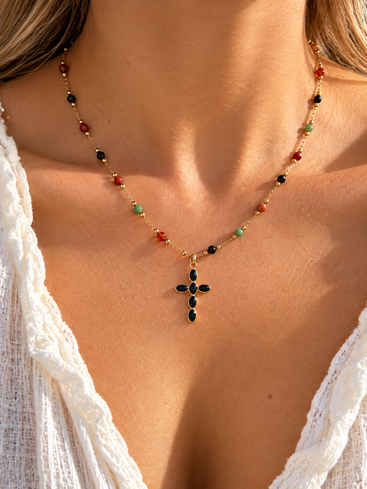 Collier Escale Croix Noire – Pierres naturelles & acier inoxydable doré