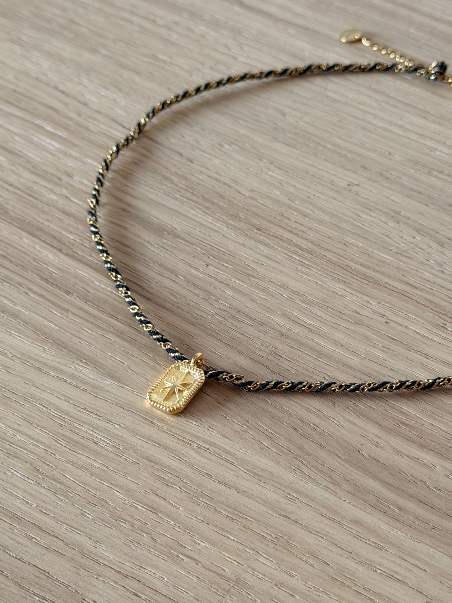 Collier torsadée, chaîne et cordon ✨