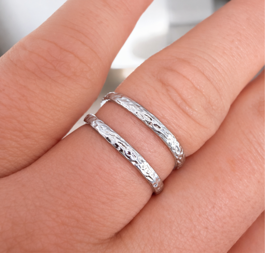 Bague Éclipse – Double anneau texturé en acier inoxydable