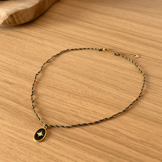 Collier Étoile Noire – Chaîne Torsadée Dorée & Noire